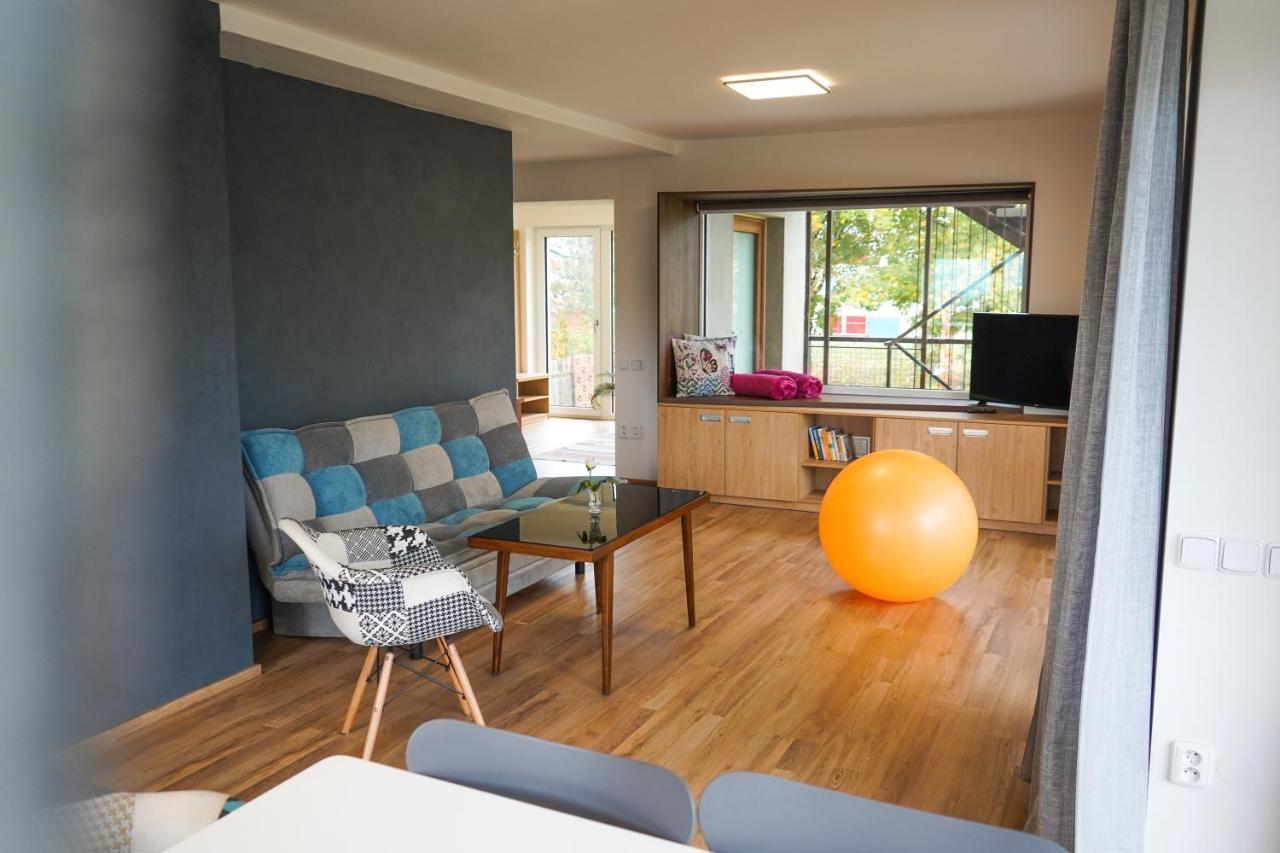 Vila Věkoše - apartmán s terasou a zahradou Hradec Králové Exterior foto