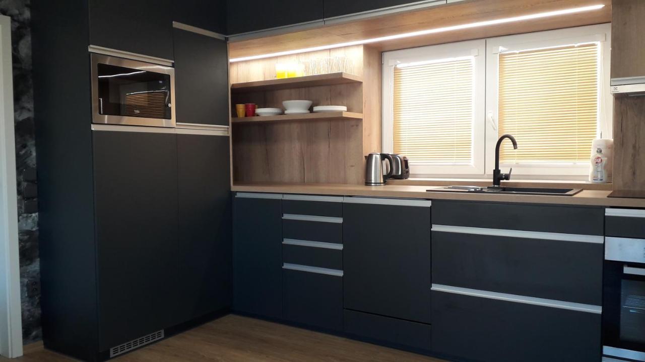 Vila Věkoše - apartmán s terasou a zahradou Hradec Králové Exterior foto