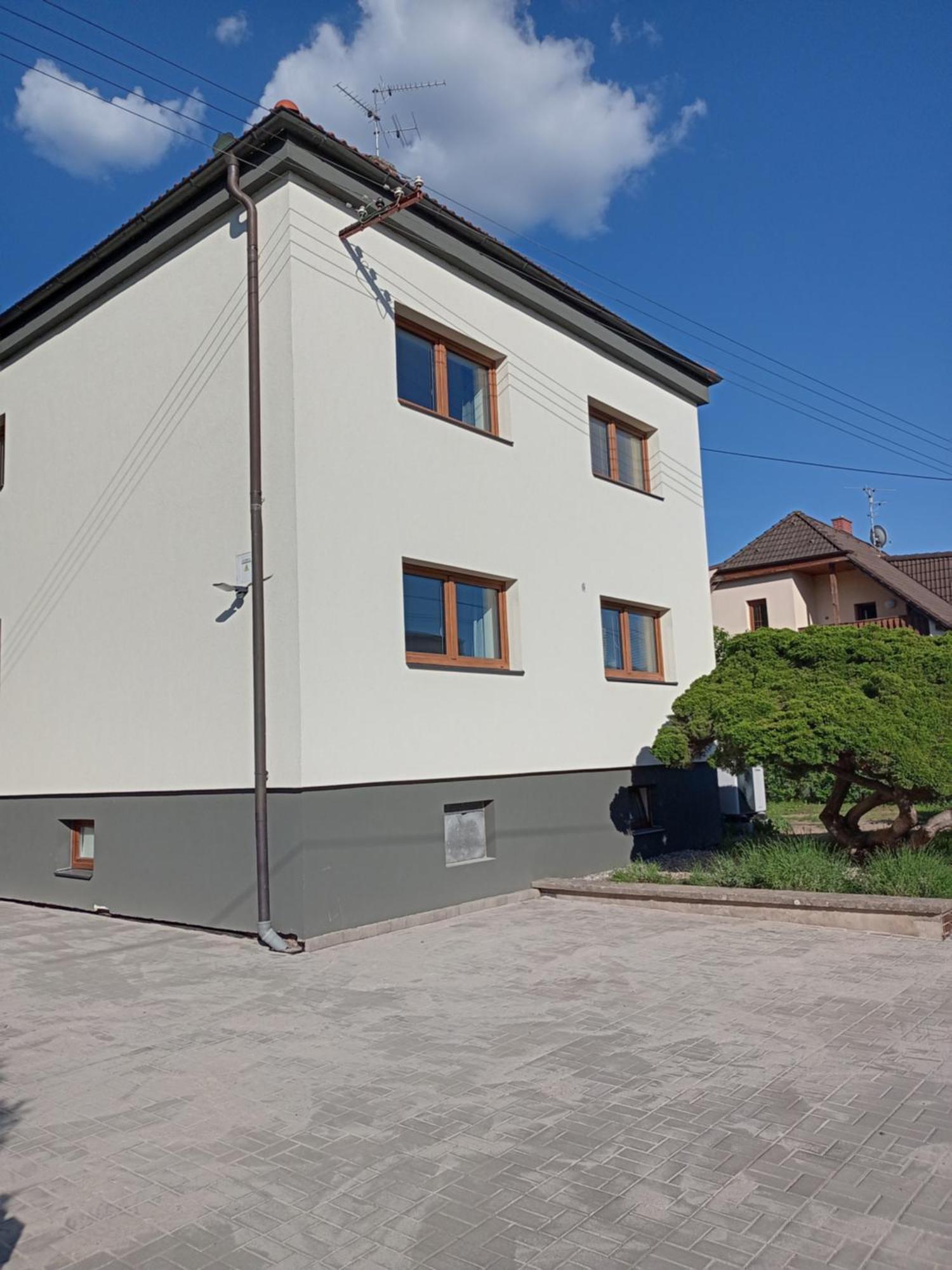 Vila Věkoše - apartmán s terasou a zahradou Hradec Králové Exterior foto